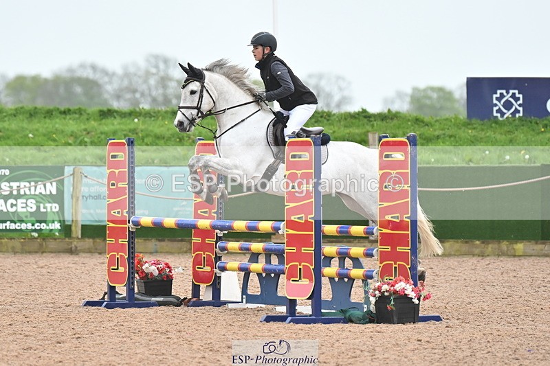 240505A-123203-05098 - Cls 4 Blue Chip Pony Newcomers & 1m Open