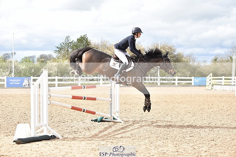 240403A-152300-00952 - Cls 5 Foxhunter and 1.20m Open