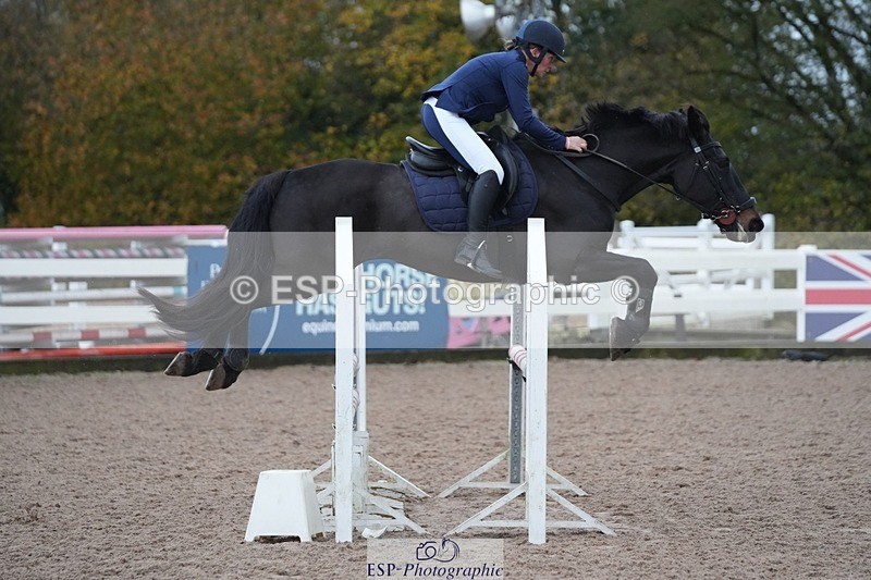 251109-084342-03070 - Cls 15 British Novice and 90cm Open