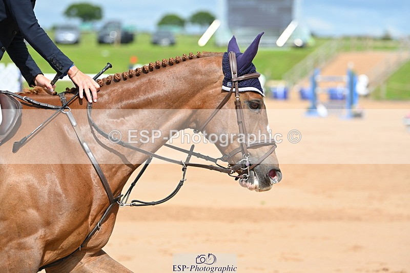 230721A-153258-07300 - Cls 10, 2 Star Big 1.45m Start to break