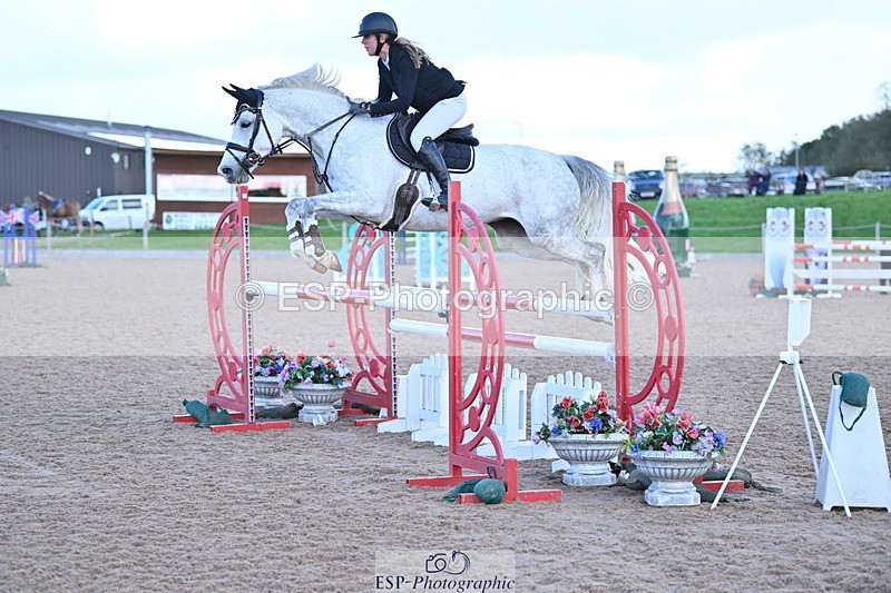 231014A-112756-04383 - Cls 18 Newcomers & 1.10m Open