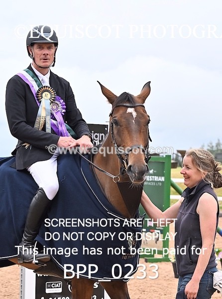 BPP_0233 - CLASS 25 SUN HOYS Redpost Equestrian Senior Foxhunter Second Round