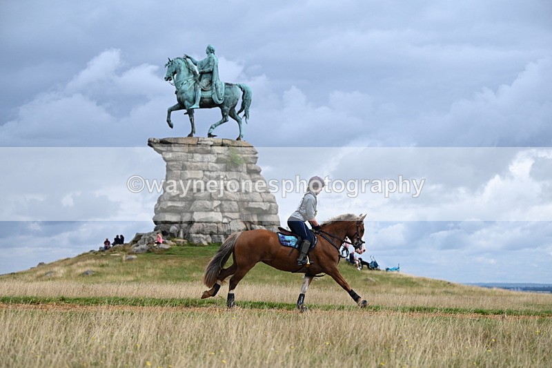 DSC_4586 - Time at Statue 09:50 to 11:09