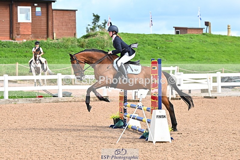 240723A-164315-00220 - 70cm