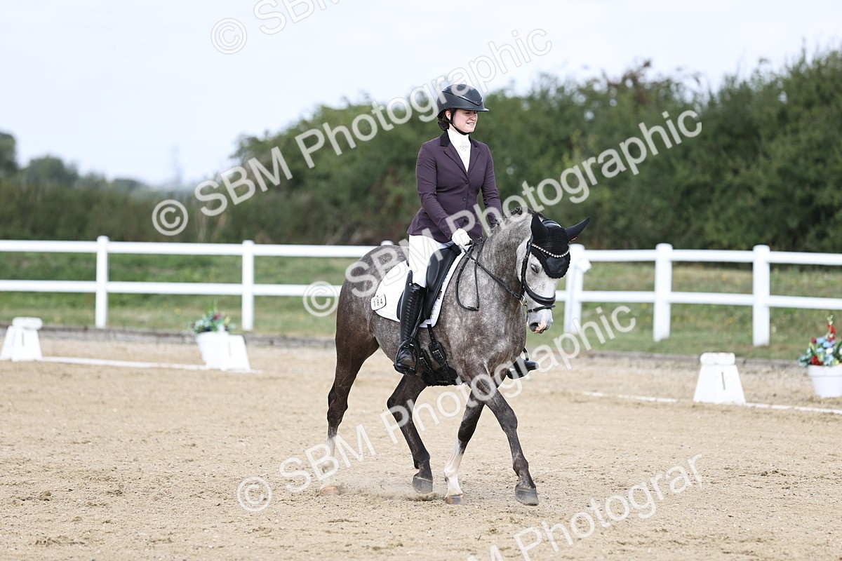 SBM_016270 - Class 14 - Novice 23 - 10.29-11.32