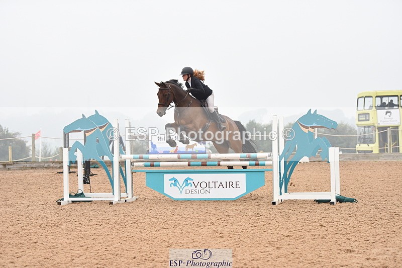 230916A-160916-05502 - Cls 18 Snr 95cm Derby