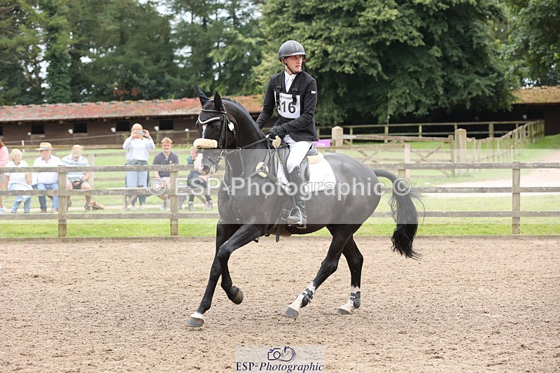 240804-142107-15819 - 616-Max_Forster-HEVANS_ROYAL_REVOLUTION