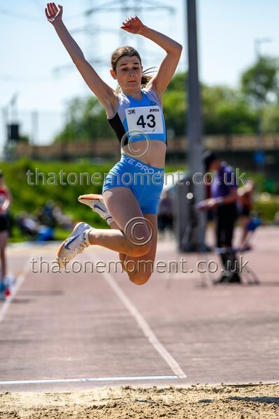 West25Sat-928481 - Field Female