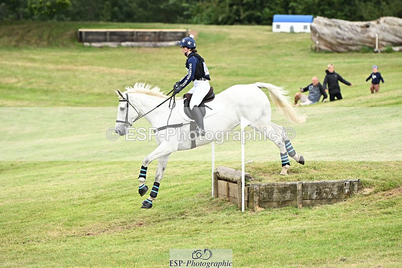 240825X-143837-35073 - 80cm XC 14.30 to 15.30