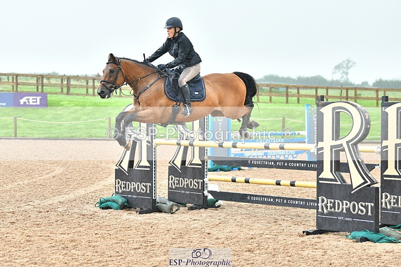 230805A-105519-00238 - Cls 2 Snr Newcomers & 1.10m Open