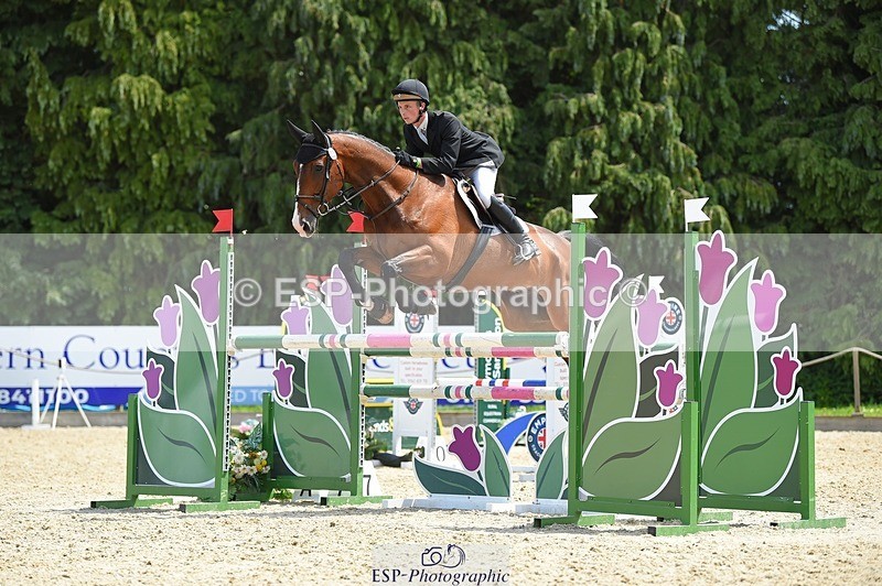 230528-122612-15698 - 325-LONESTAR-Thomas_Hawke-SUNTrotUp+SJ