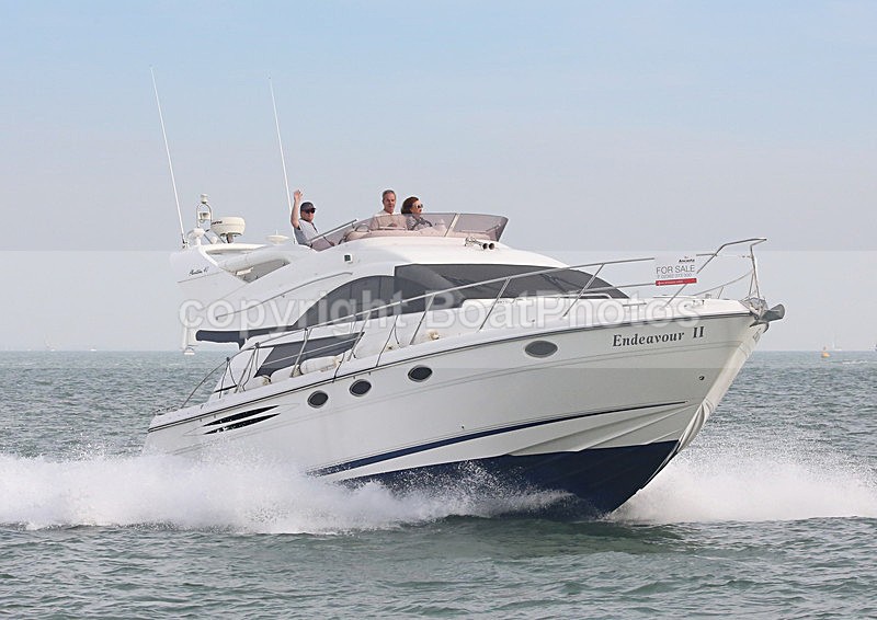 140928 ENDEAVOUR FAIRLINE PHANTOM 40 WT7A7646 - Flybridge Cruisers