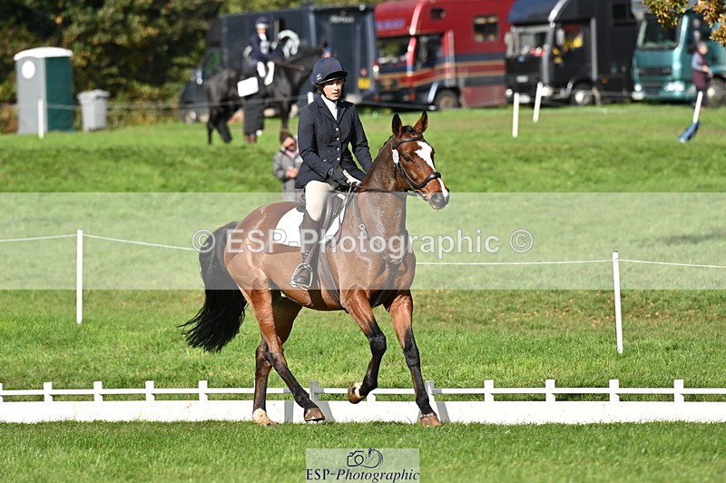 251024A-120913-09879 - G-569-Hannah.Lewis