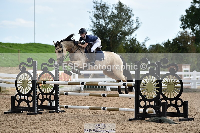 230903A-150612-05326 - Cls 21 Pony Foxhunter & 1.10m Open