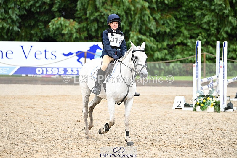 240824X-095331-23419 - 70cm Round 2 9.30 to 10.30