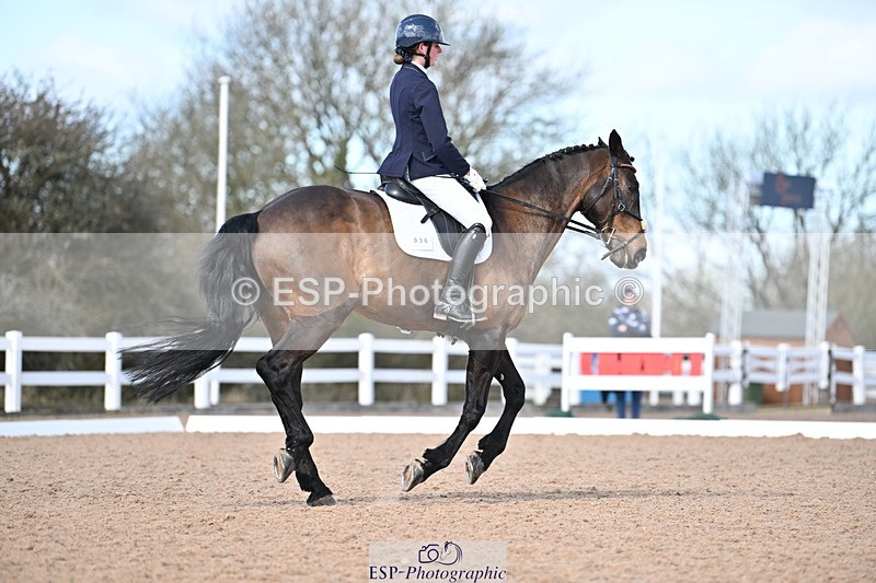 240324A-125041-02400 - Novice 28, 12.15 to 13.00