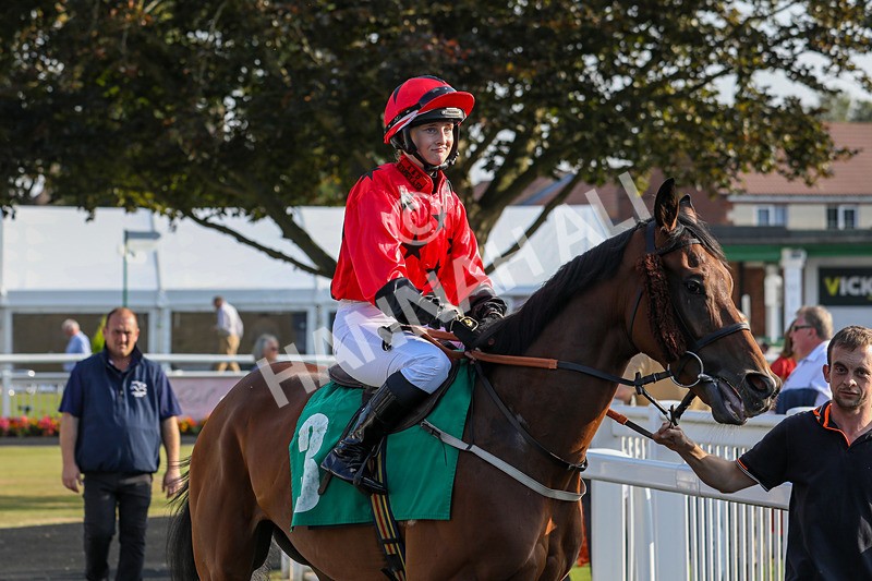 300824-Race 8-Sunny Orange-0744 - Race 8