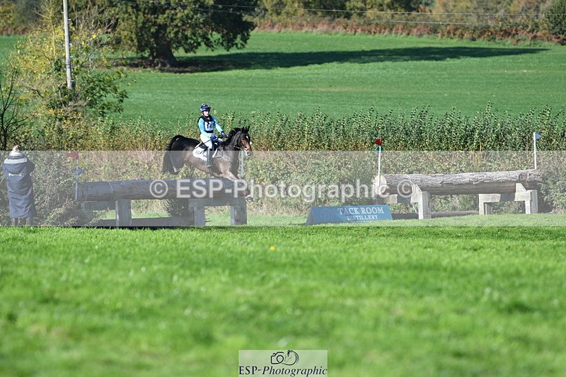 251024A-124403-11671 - B-140-Charlotte.Ward