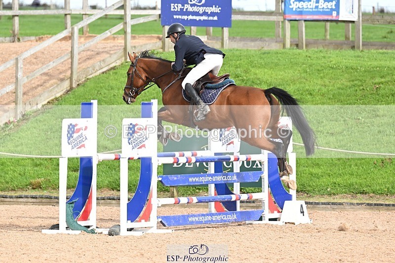 251005-143157-03916 - Cls 21 Newcomers and 1.10m