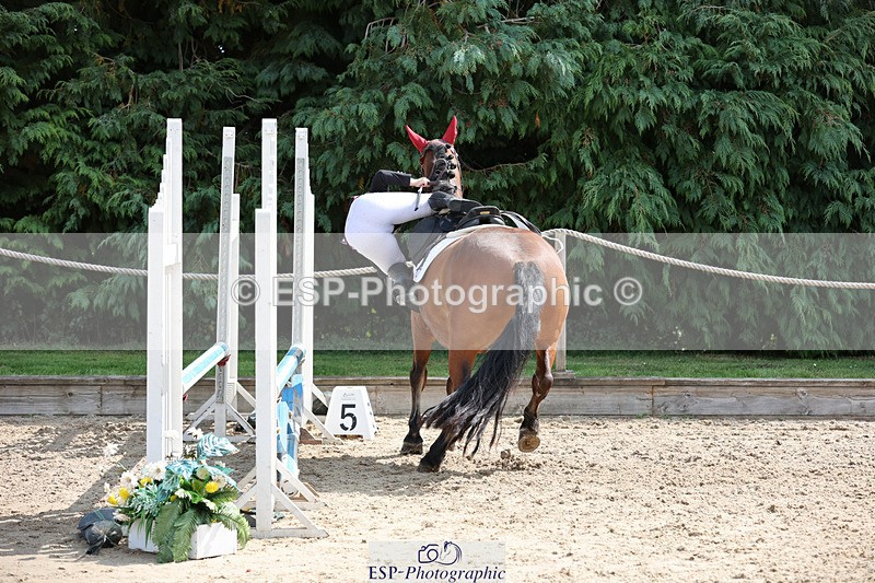 240823X-121108-16702 - 60cm R1 11.30 to 13.30