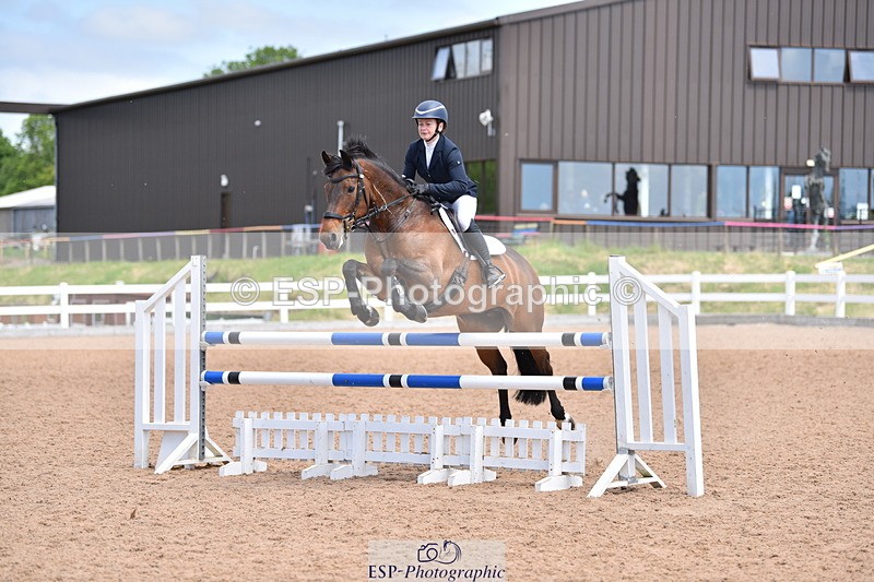 230531A-122540-00287 - Cls 4 Newcomers & 1.10m Open