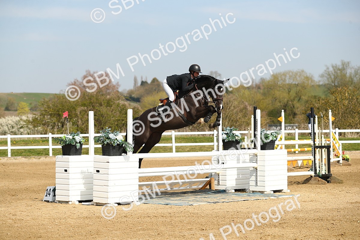 SBM_002464 - Class 10 - Senior Newcomers - 1.10m
