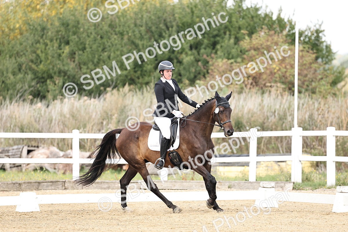 SBM_018171 - Class 16 - Novice 5 - 11.12-12.01