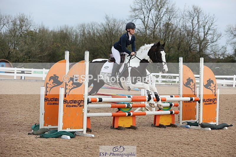 241101A-083741-00321 - FRI Cls 2 British Novice and 90cm Open