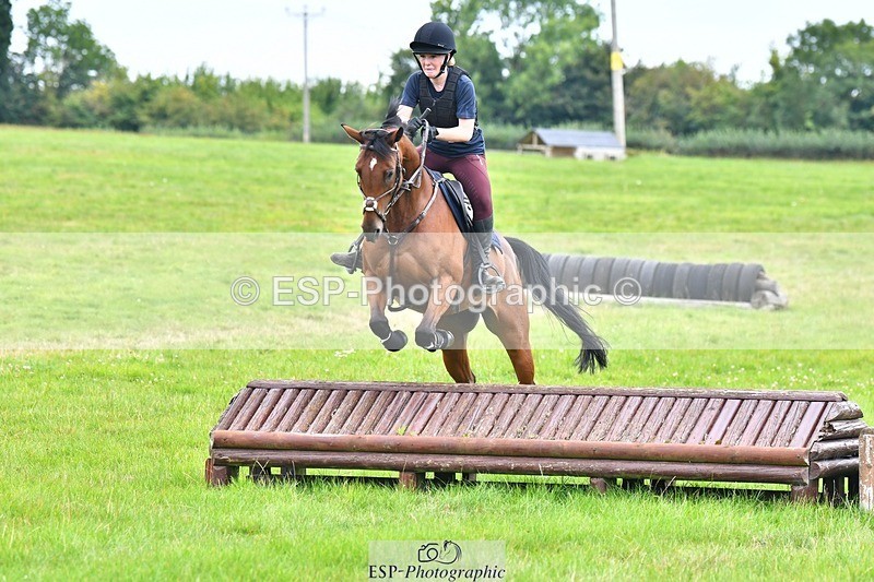 230817-151637-03096 - Abbie's 2nd Group - XC