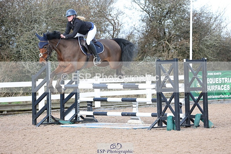 240223A-115124-00965 - Cls 4 Snr 1.05m Open