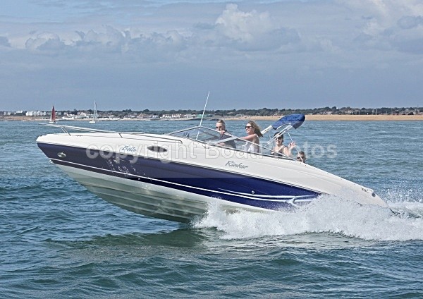 090822 BELLE IMG_0912 - Motorboats - Open