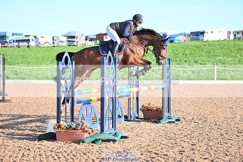 231015A-093408-06983 - Cls 28 Newcomers & 1.10m Open