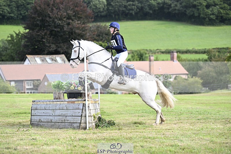 240825X-110058-31526 - 70cm XC 10.00 to 11.00