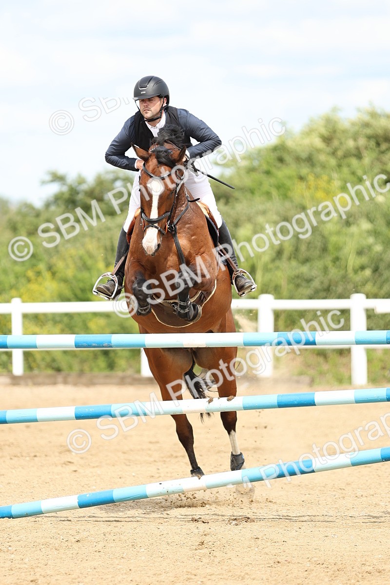 SBM_001269 - Class 5 - Senior Foxhunter - 1.20m