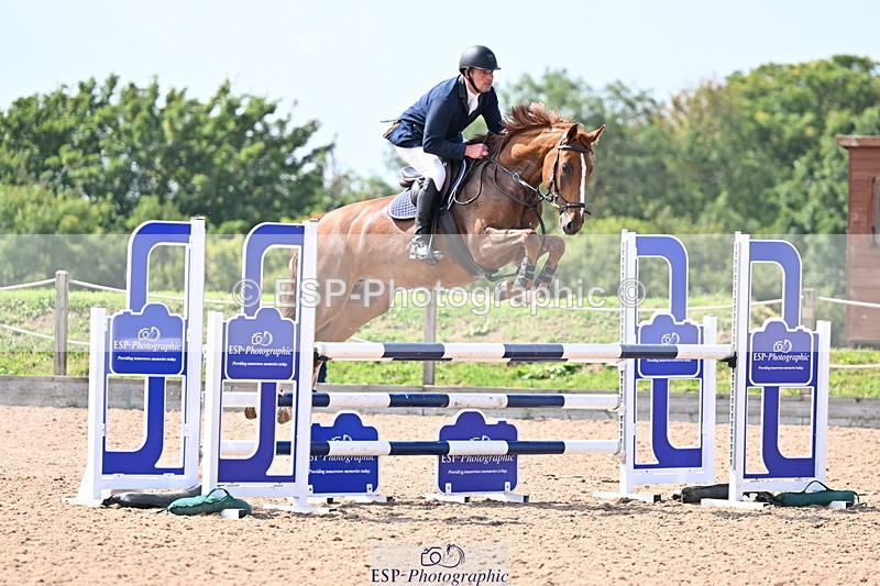 240828A-140904-00802 - Cls 4 Snr Newcomers and 1.10m Open