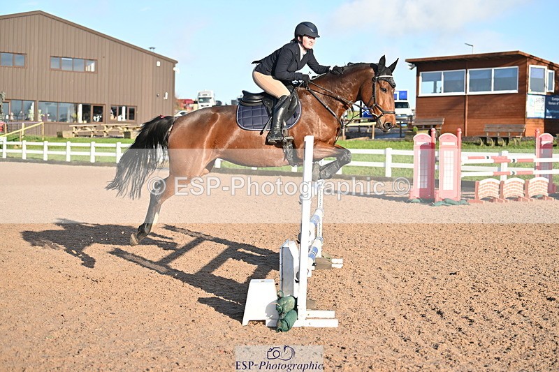 231210A-133445-02618 - Cls 20 Newcomers & 1.10m Open