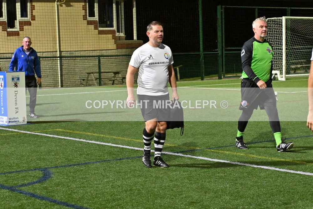 AM3_2172 - England v Devon veterans