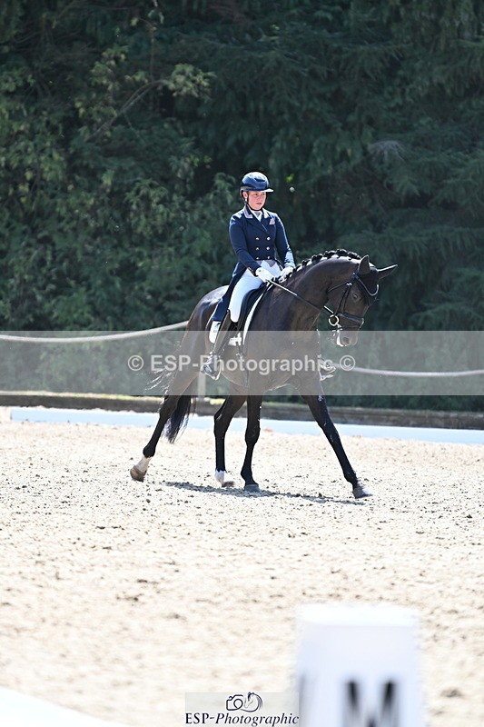 250810A-140018-07161 - 070-Abbie.NewburySeagry.Firstamour