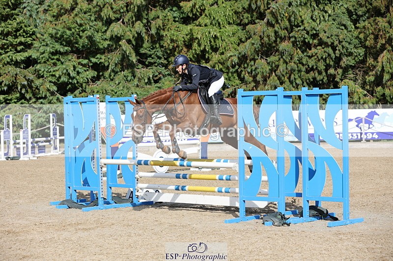 250803A-170216-17711 - S-868-Helen.Banbury-RED.OCTOBER