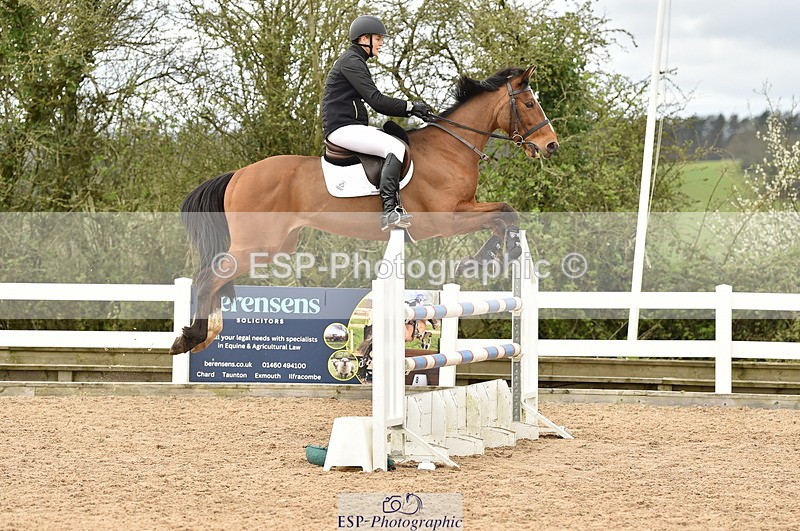 240403A-141002-00723 - Cls 4 Newcomers and 1.10m Open