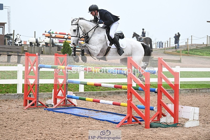 241102A-143750-05652 - SAT Cls 16 Winter 1.25 Jump Off