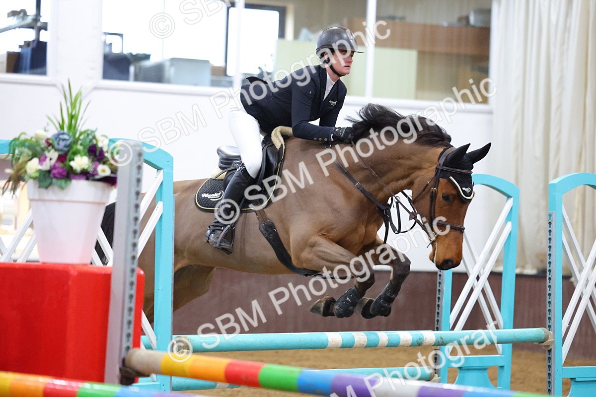 1I0A5013 - Class 9 - Senior Newcomers/ 1.10m Open