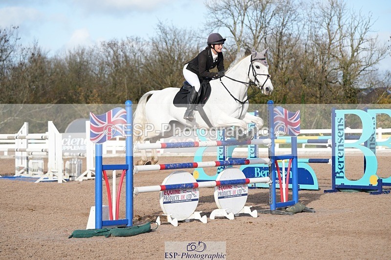 251108-130155-02628 - Cls 13 Foxhunter and 1.20m Open