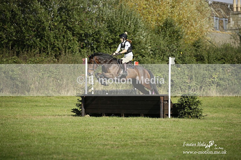  WWHT 171021 3164 - Intermediate (0.90m)  17/10/21