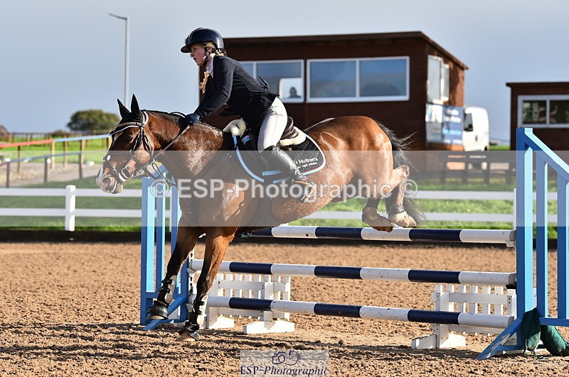 231029A-105022-02820 - Pony Discovery & 90cm Open