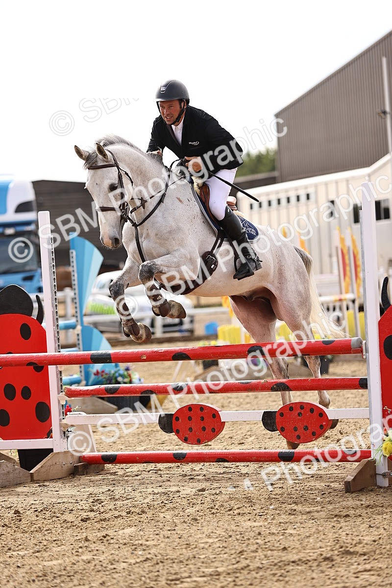 SBM_009342 - Class 7 - Senior Discovery - 1.00m Open