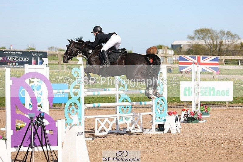 250427-161818-18369 - Cls 24 - 1 Star Gold Tour