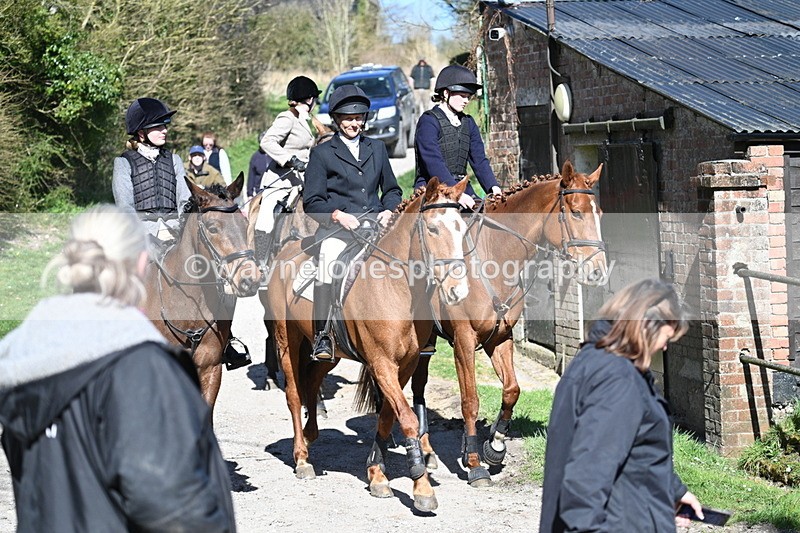 WJ7_9769 - Home for hunt tea !