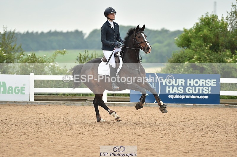 230611A-112842-04793 - Cls 33 95cm Amateur Qualifier