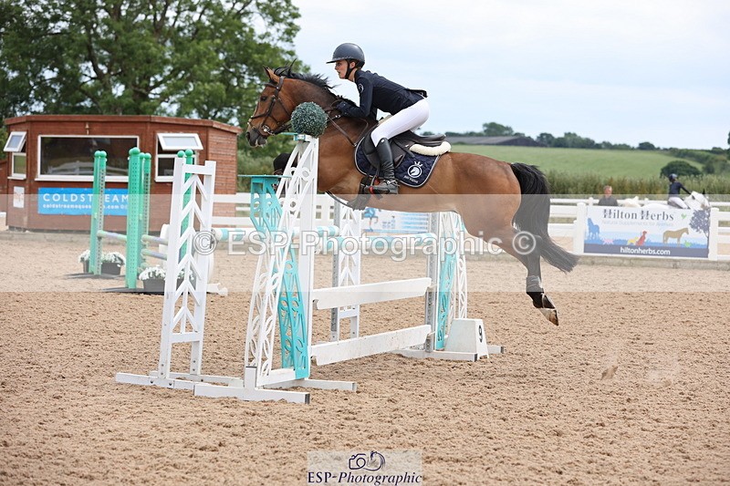240630A-151930-14677 - Cls 33 Foxhunter and 1.10m Open